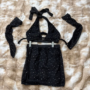 Skirt and top with arm sleeves